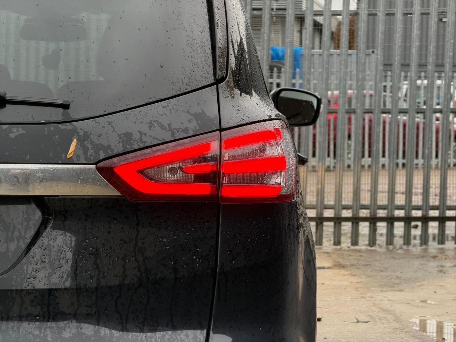 Used Ford S-Max 2017 for sale - 76536866: Photo 7