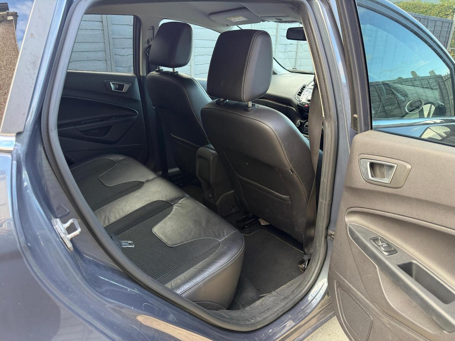 Used Ford Fiesta 2015 for sale - 76471194: Photo 14