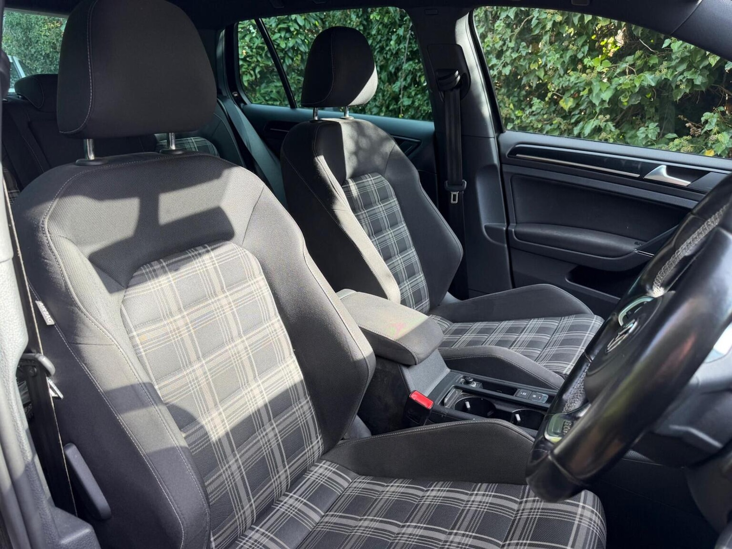 Used Volkswagen Golf 2014 for sale - 76396986: Photo 14