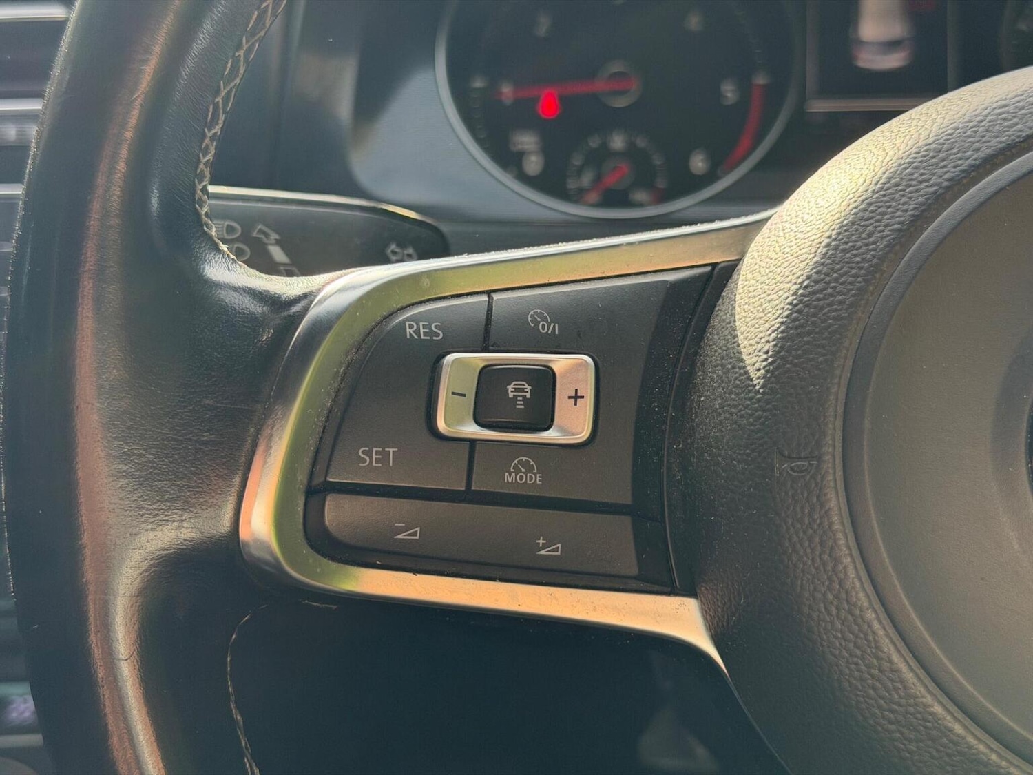 Used Volkswagen Golf 2014 for sale - 76396986: Photo 15