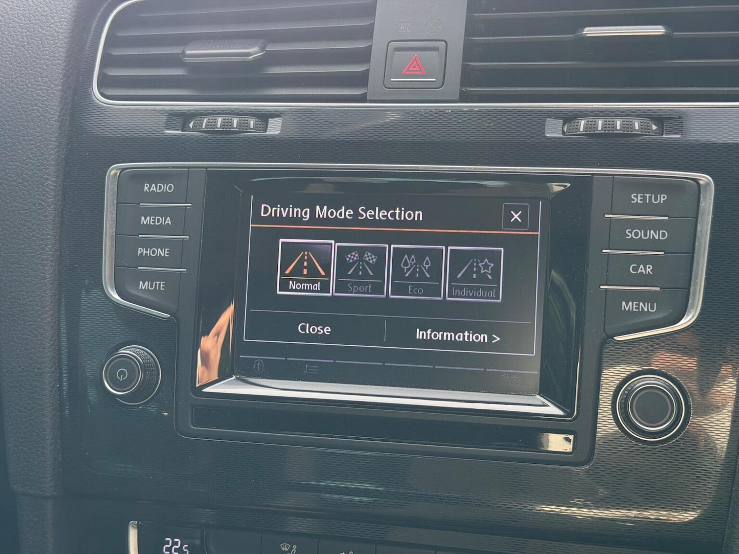 Used Volkswagen Golf 2014 for sale - 76396986: Photo 17