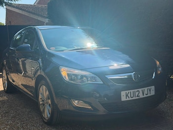 Used Vauxhall Astra 2012 for sale - 79154001: Photo