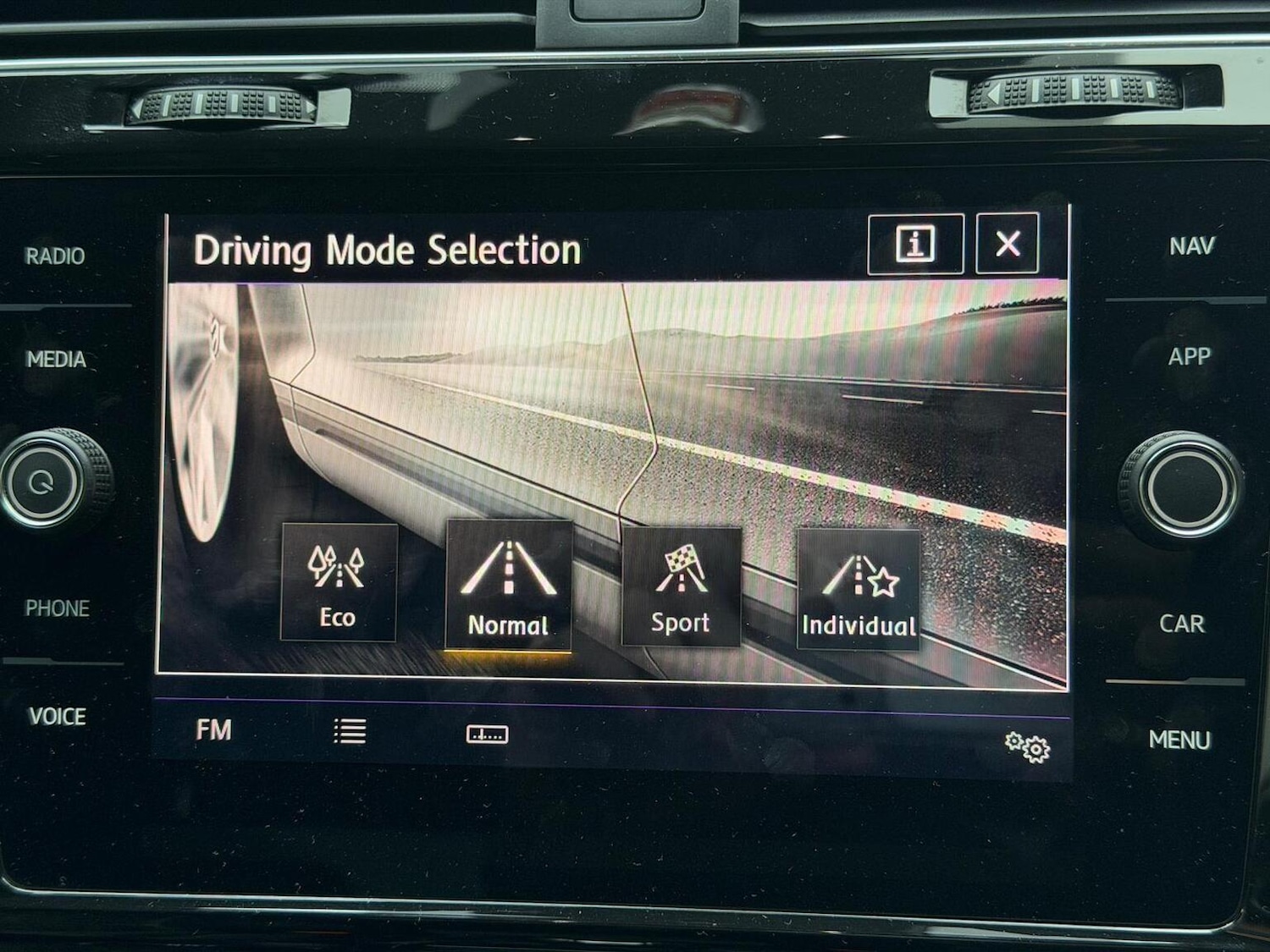 Used Volkswagen Golf 2019 for sale - 76471279: Photo 28