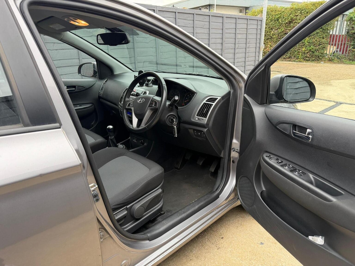 Used Hyundai i20 2014 for sale - 76536735: Photo 16