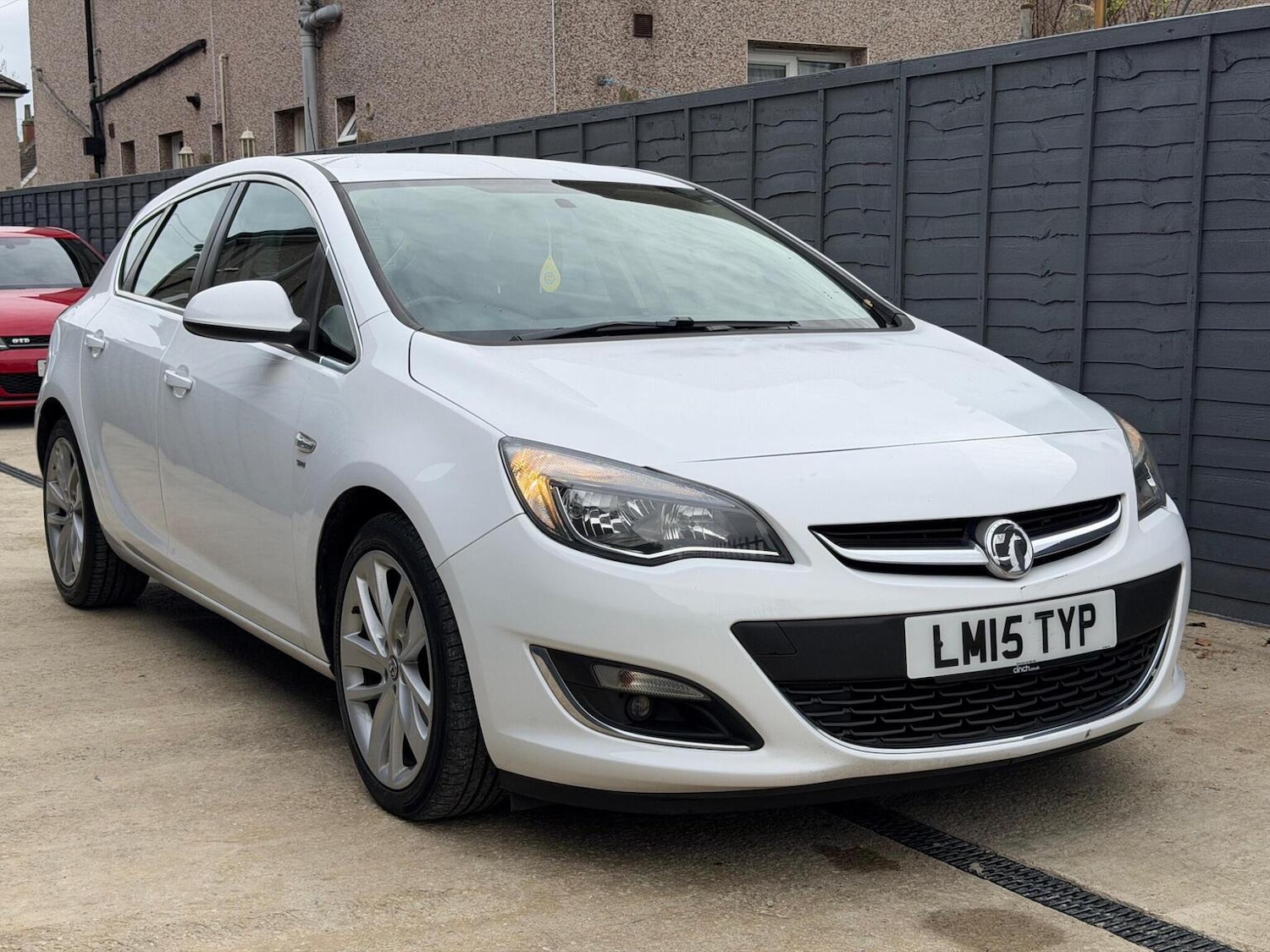 Used Vauxhall Astra 2015 for sale - 76536809: Photo 1