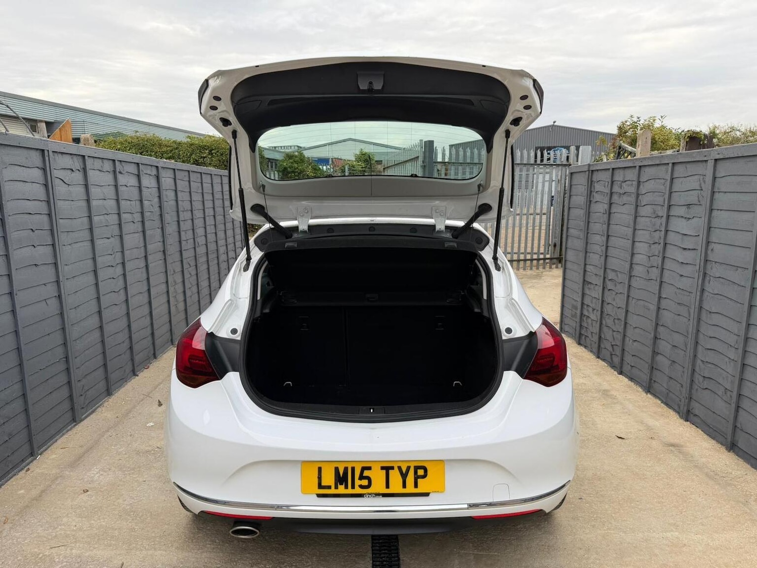 Used Vauxhall Astra 2015 for sale - 76536809: Photo 13