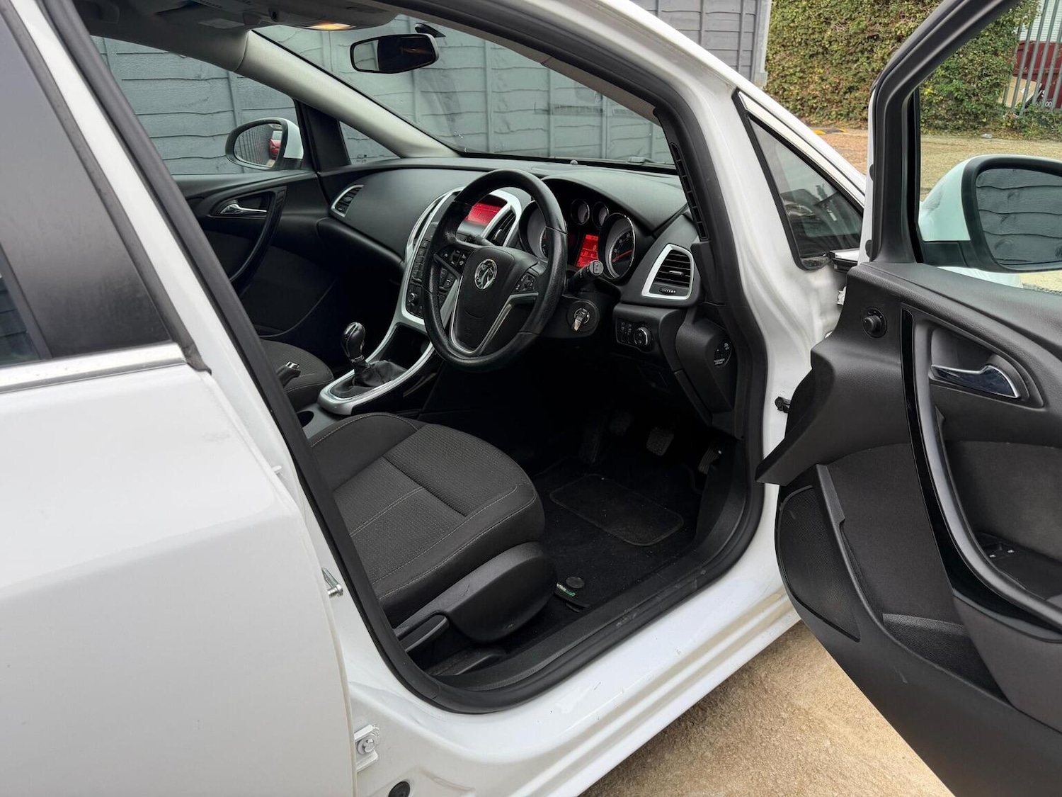 Used Vauxhall Astra 2015 for sale - 76536809: Photo 15