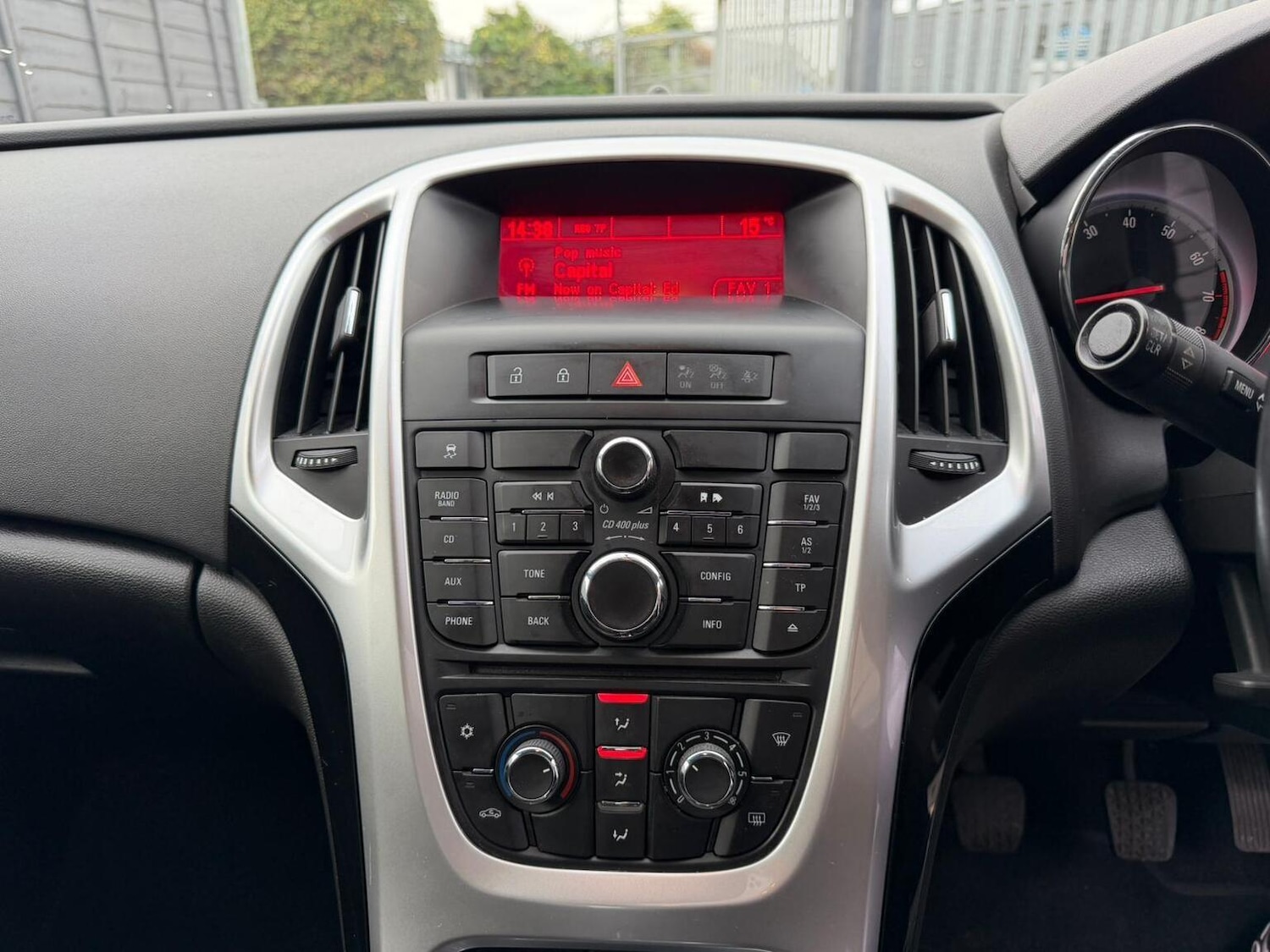 Used Vauxhall Astra 2015 for sale - 76536809: Photo 26