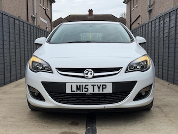 Used Vauxhall Astra 2015 for sale - 76536809: Photo