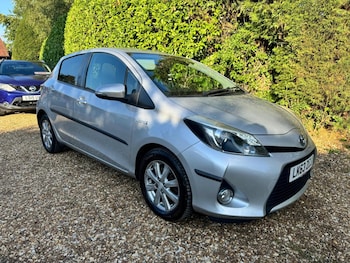 Used Toyota Yaris 2013 for sale - 76045727: Photo
