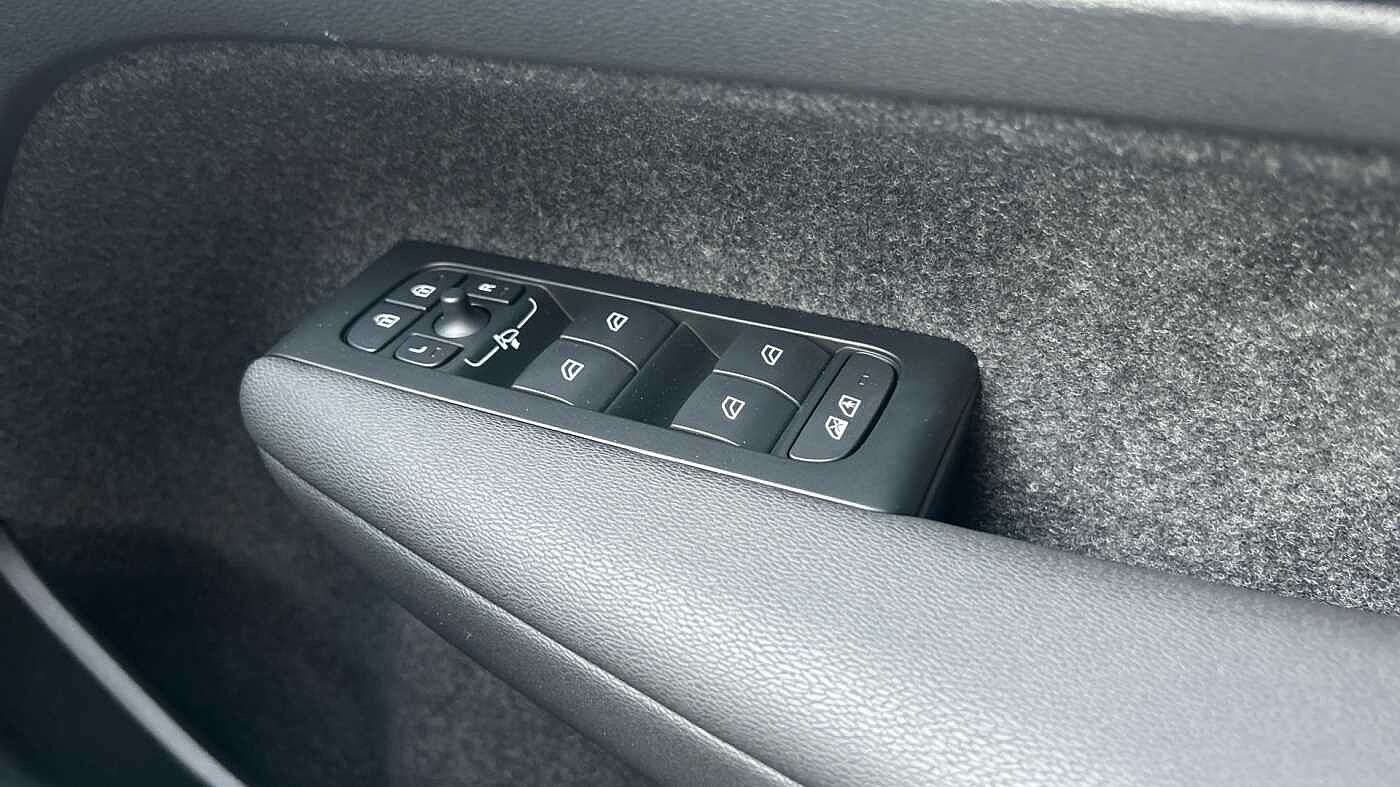 Used Volvo XC40 2025 for sale - 78036088: Photo 26