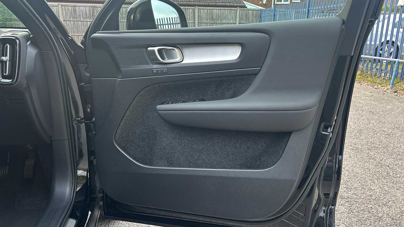 Used Volvo XC40 2025 for sale - 78036088: Photo 31