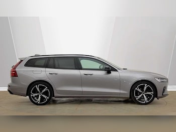 Used Volvo V60 2025 for sale - 79418556: Photo