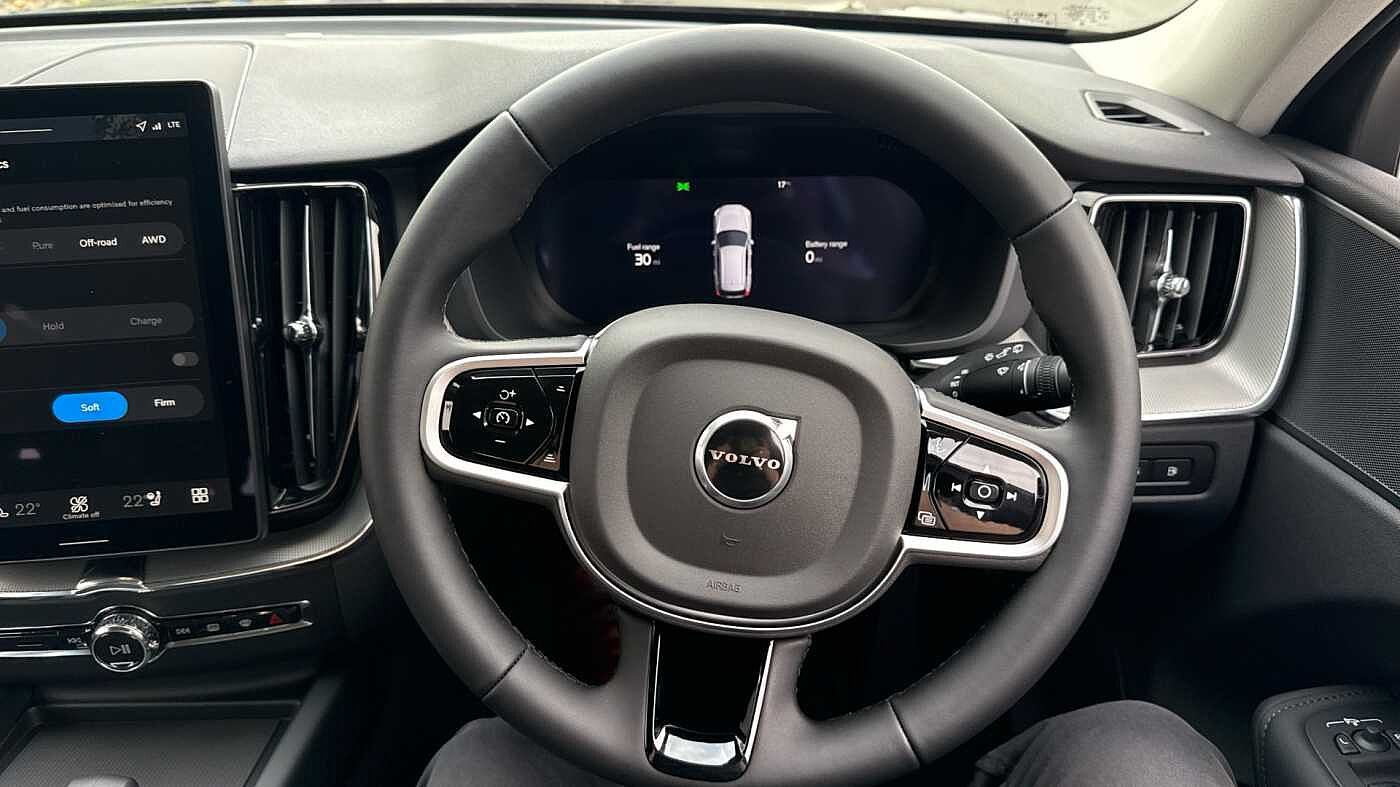 Used Volvo XC60 2025 for sale - 78036052: Photo 12