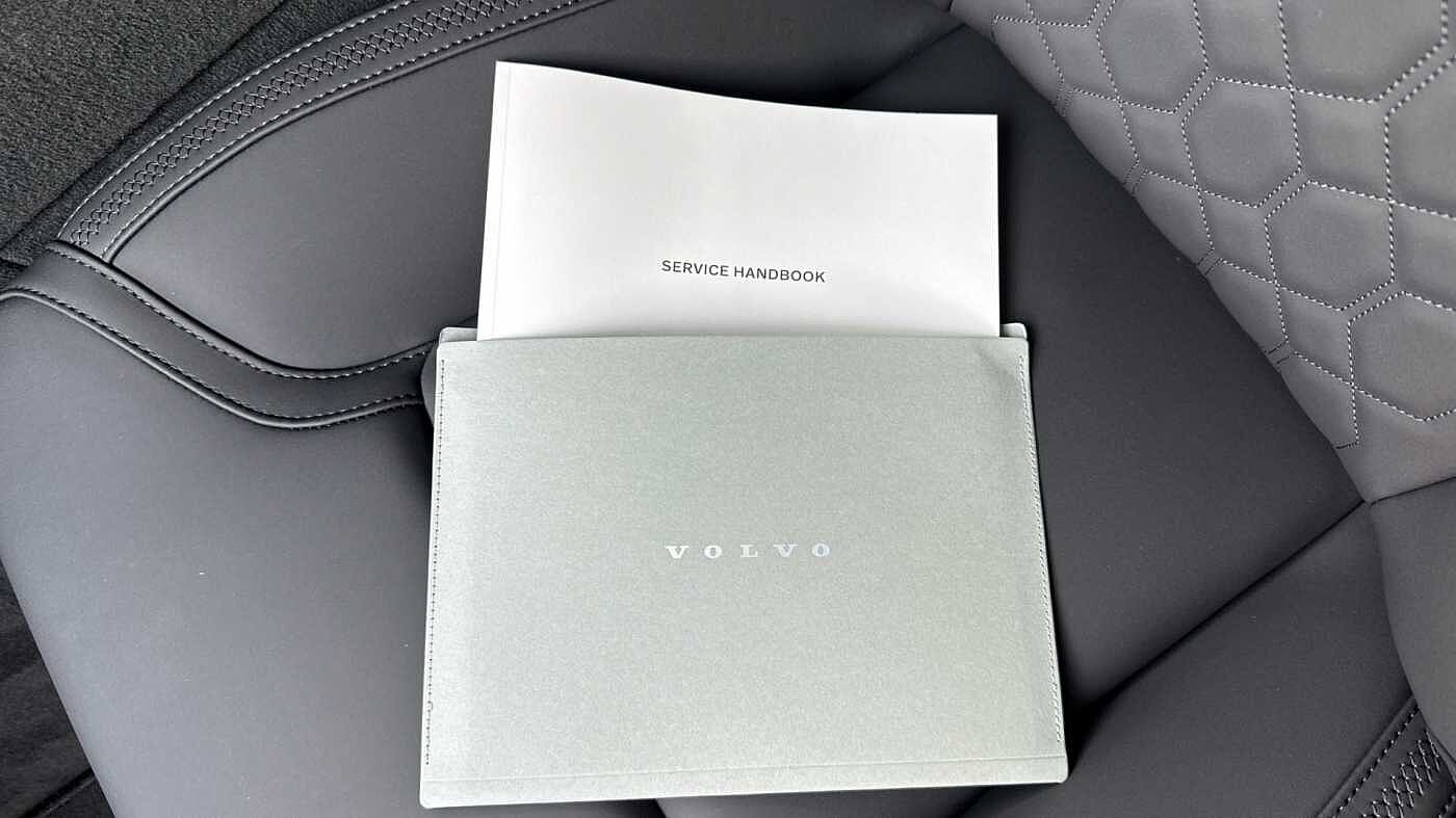 Used Volvo XC60 2025 for sale - 78036052: Photo 16