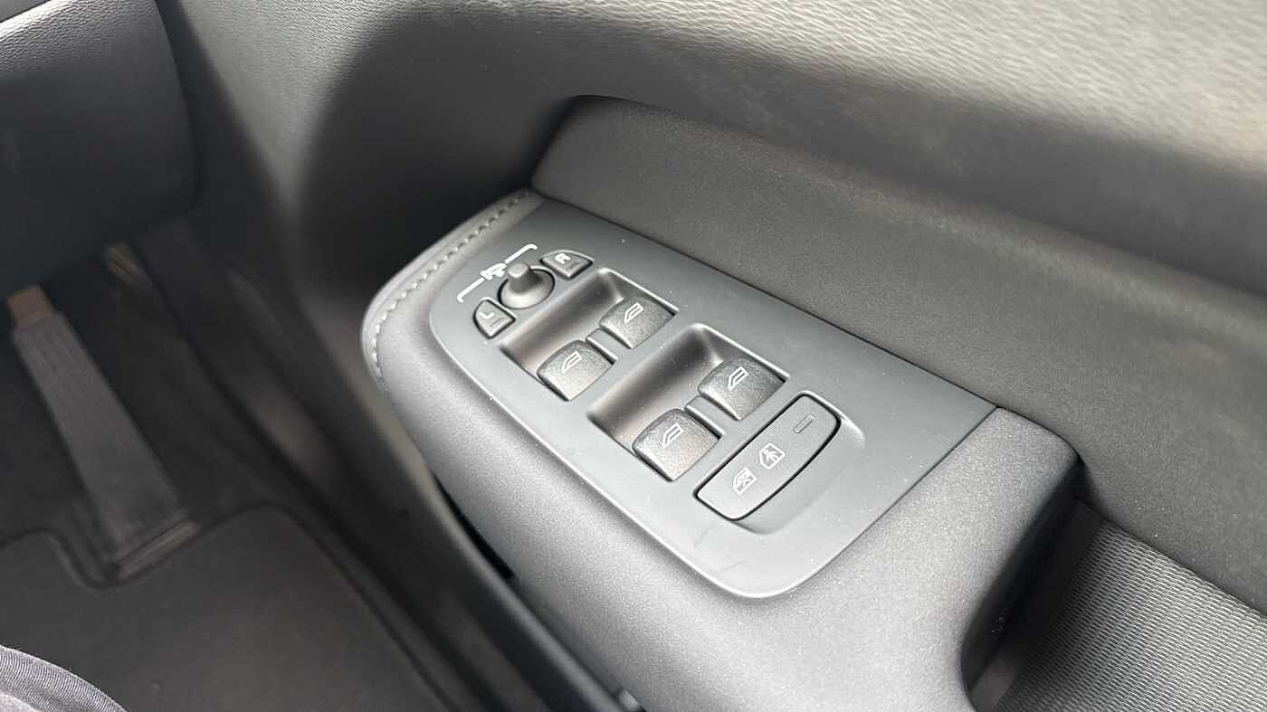 Used Volvo XC60 2025 for sale - 78036052: Photo 23