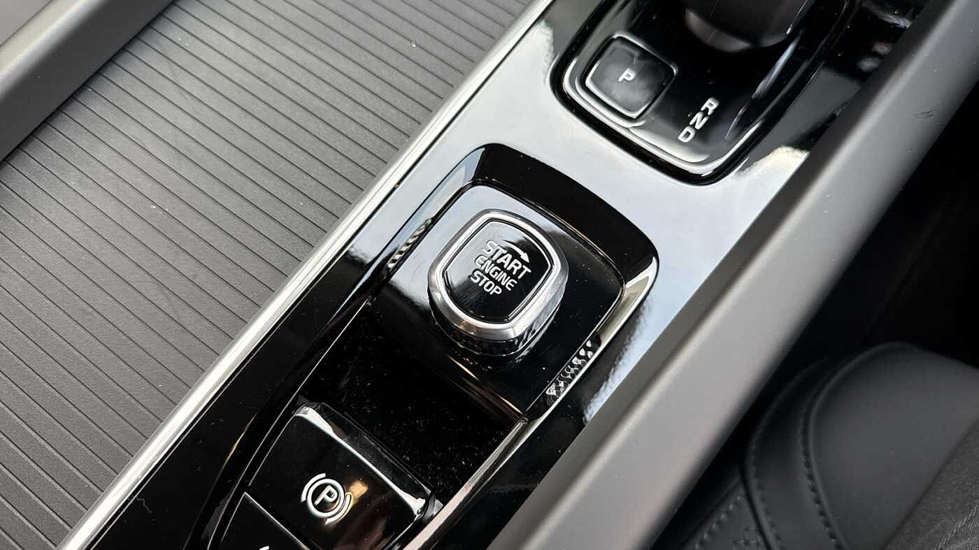 Used Volvo XC60 2025 for sale - 78036052: Photo 25