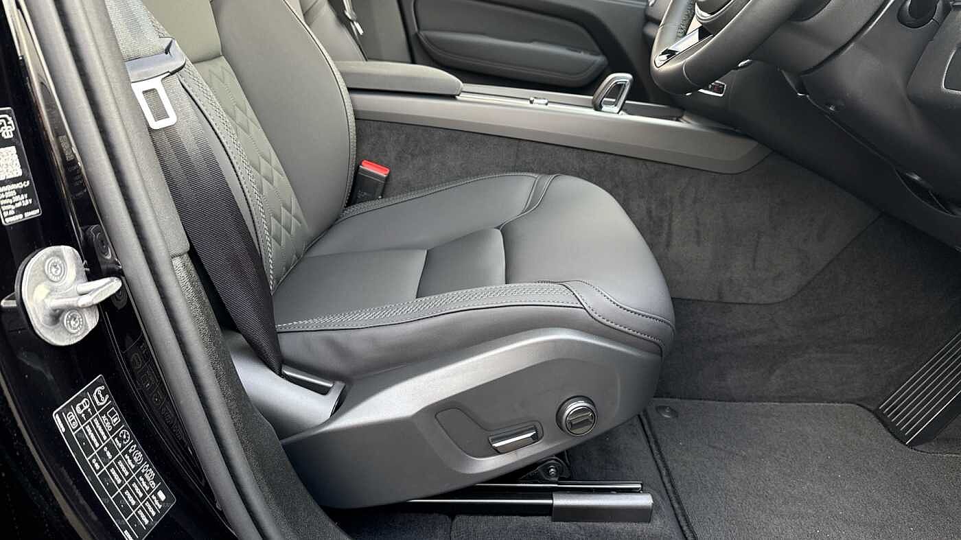 Used Volvo XC60 2025 for sale - 78036052: Photo 27