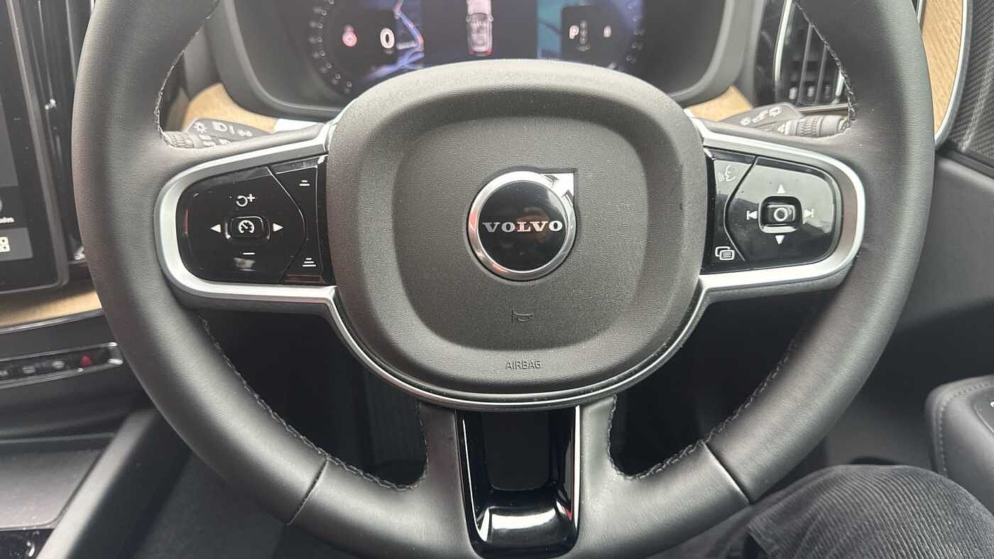 Used Volvo XC60 2025 for sale - 78036067: Photo 12