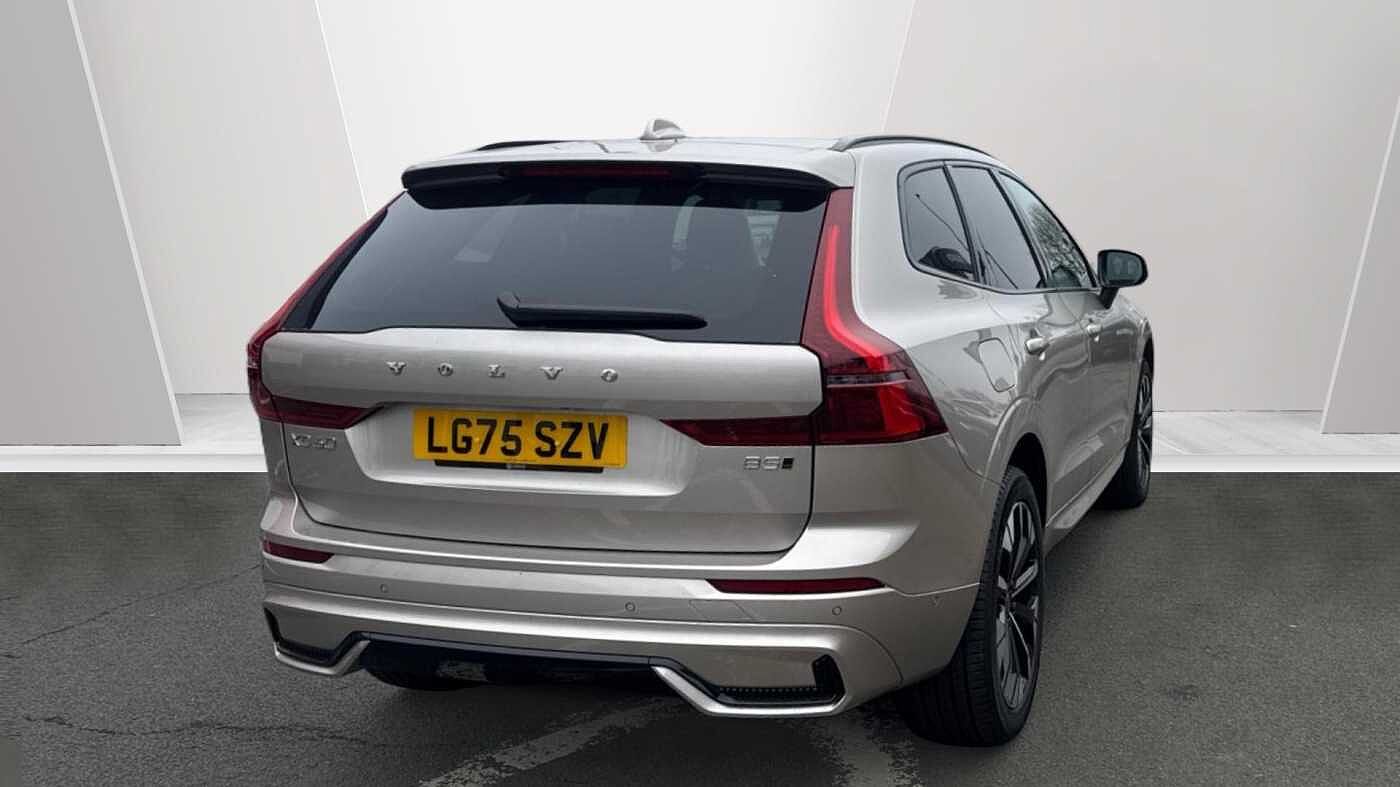 Used Volvo XC60 2025 for sale - 78036067: Photo 2