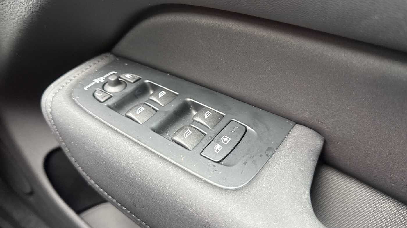 Used Volvo XC60 2025 for sale - 78036067: Photo 22