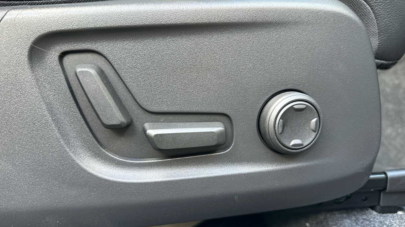 Used Volvo XC40 2025 for sale - 78036046: Photo 31