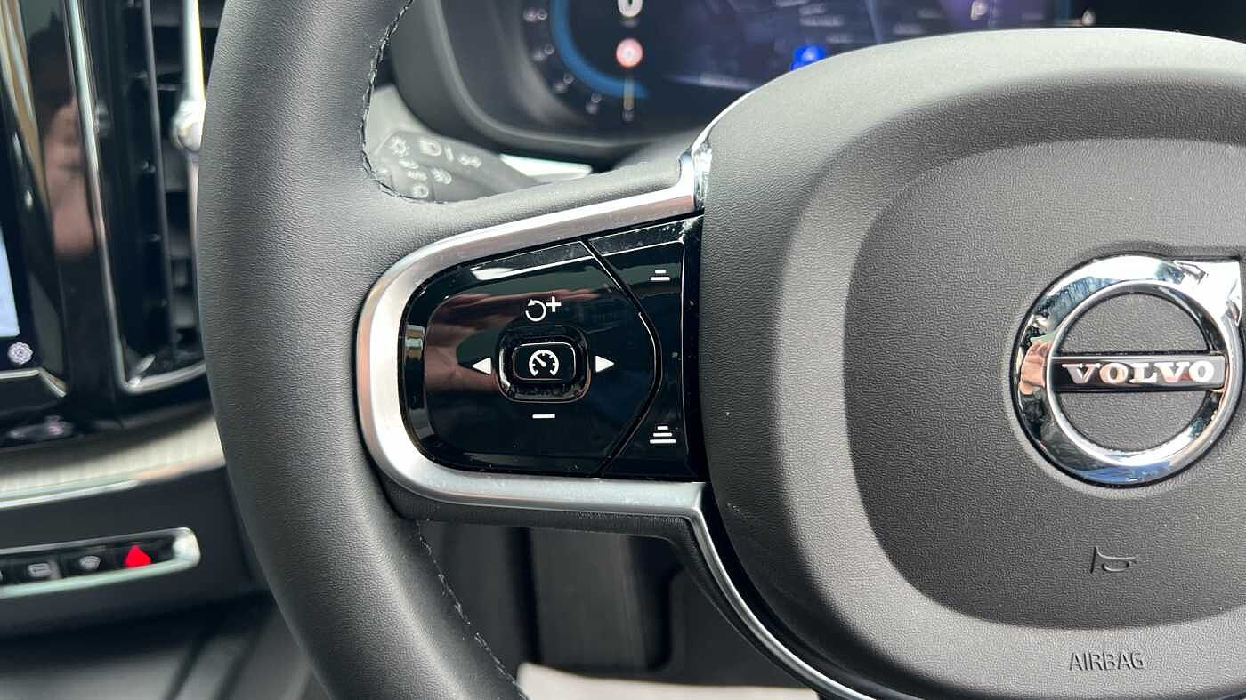 Used Volvo XC60 2023 for sale - 78199001: Photo 22