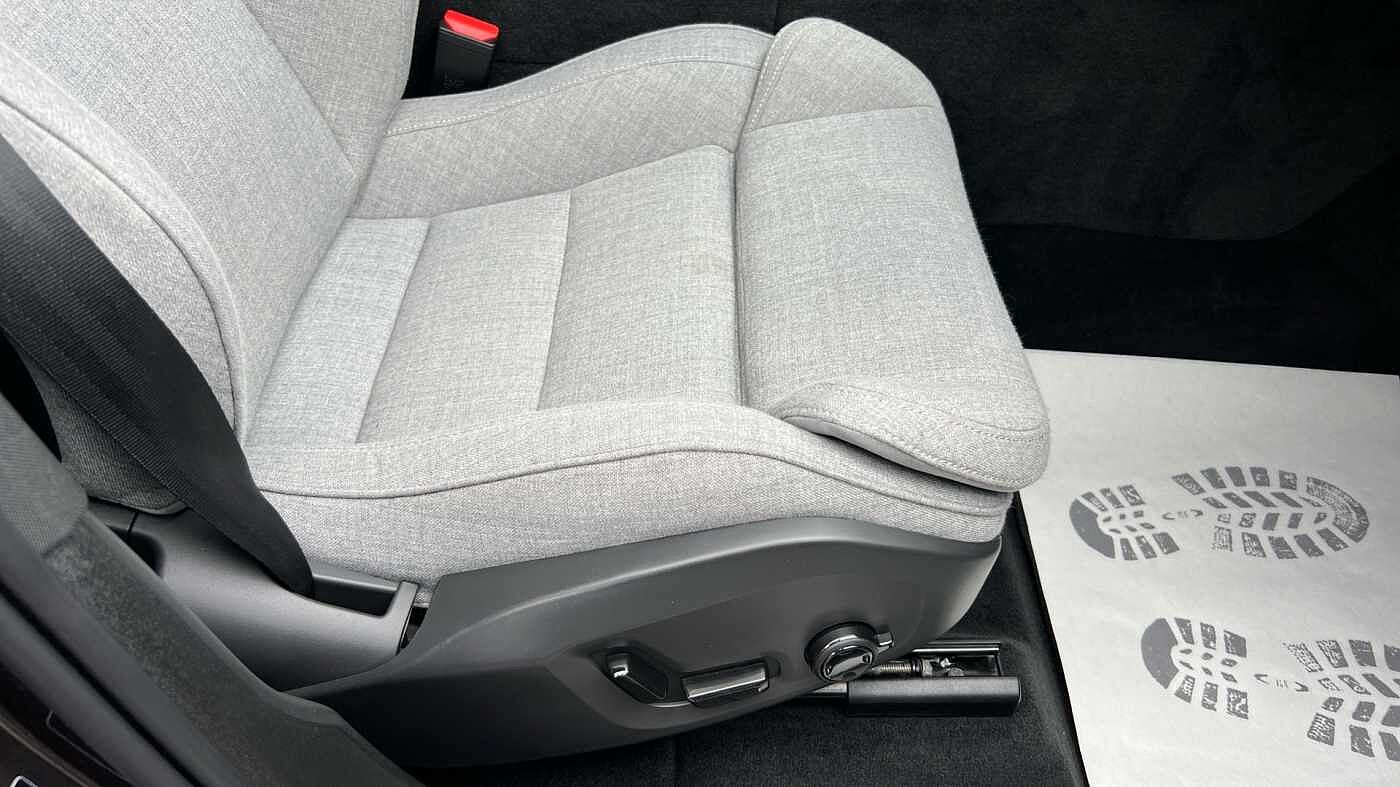 Used Volvo XC60 2023 for sale - 78199001: Photo 30