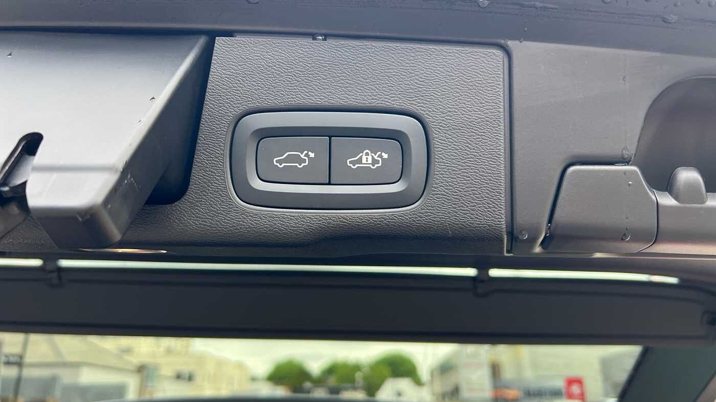 Used Volvo XC60 2023 for sale - 78199001: Photo 35