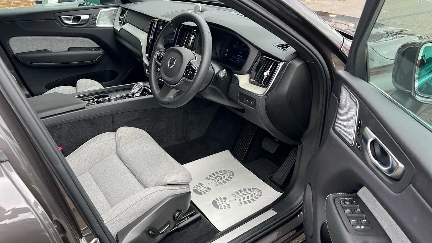 Used Volvo XC60 2023 for sale - 78199001: Photo 5