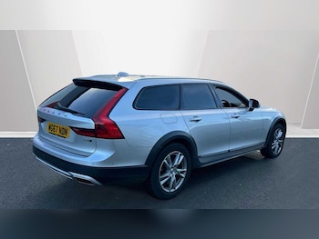 Used Volvo V90 2017 for sale - 78036073: Photo
