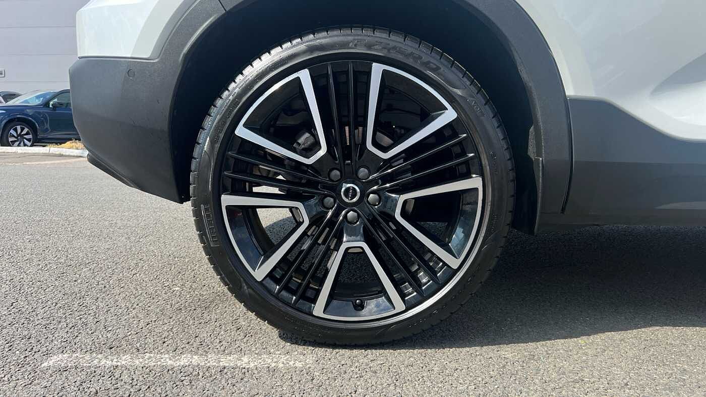 Used Volvo XC40 2025 for sale - 78036045: Photo 11