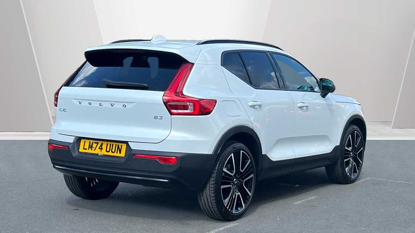 Used Volvo XC40 2025 for sale - 78036045: Photo 2