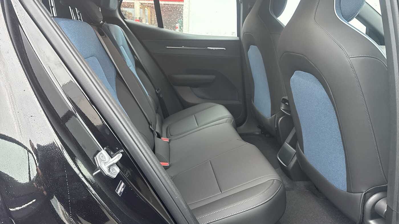 Used Volvo EX30 2025 for sale - 78036078: Photo 8