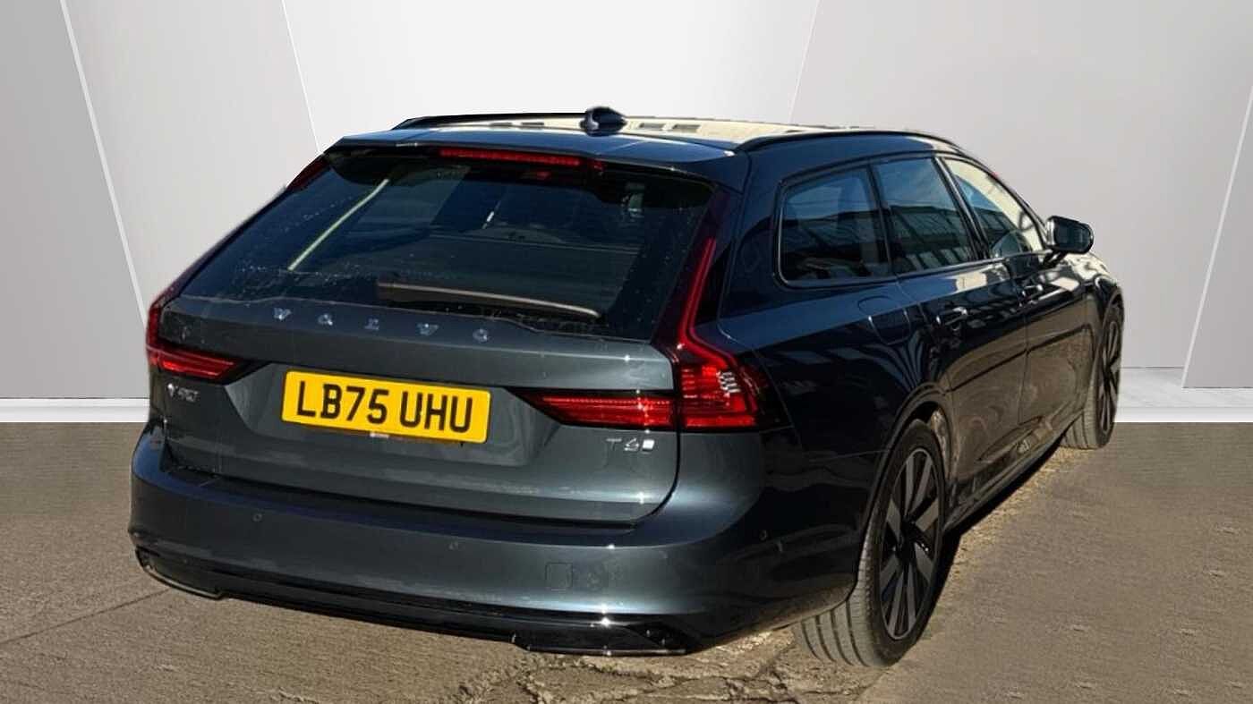Used Volvo V90 2025 for sale - 78036069: Photo 2
