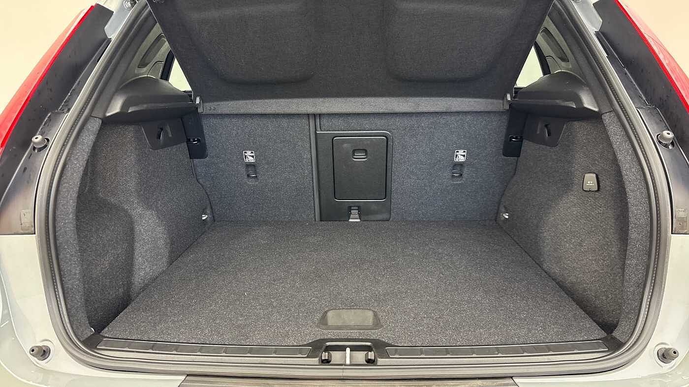 Used Volvo XC40 2023 for sale - 78036103: Photo 14