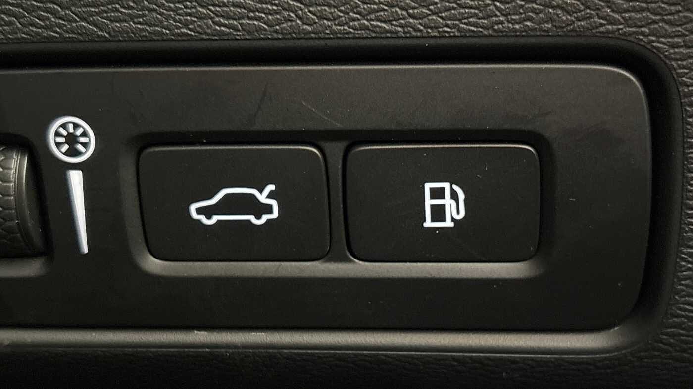 Used Volvo XC40 2023 for sale - 78036103: Photo 30