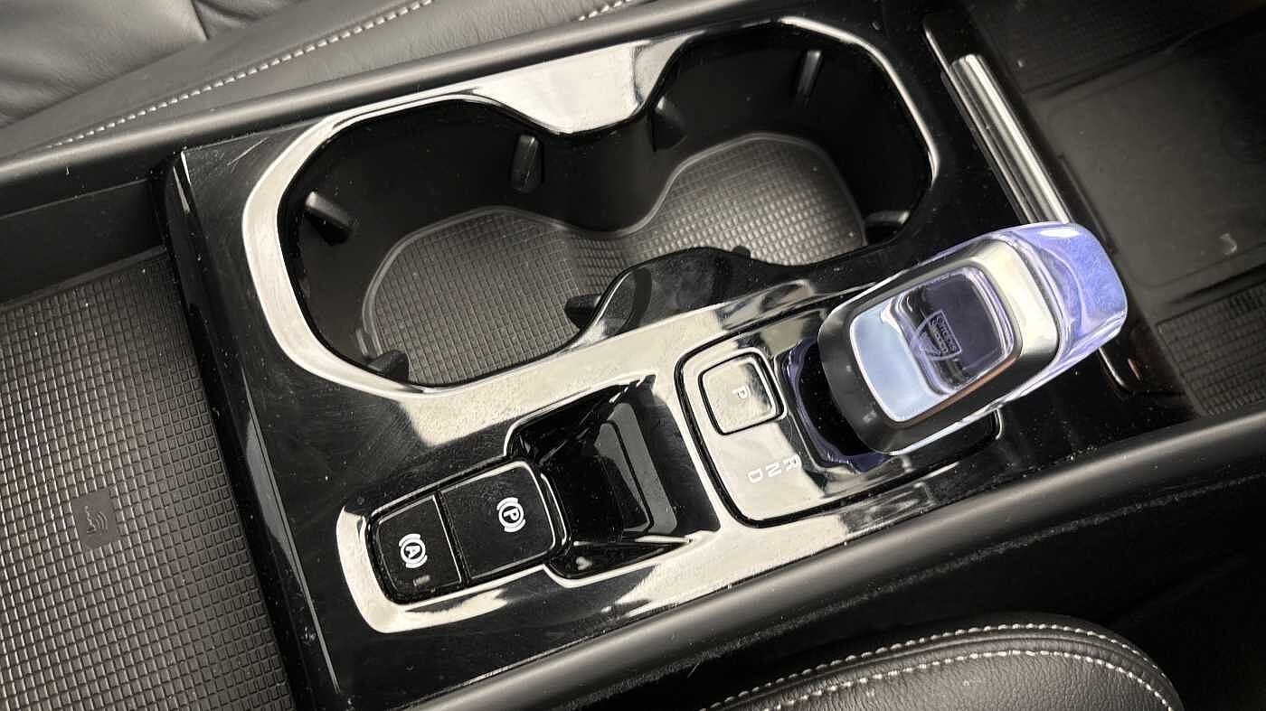 Used Volvo XC40 2023 for sale - 78036103: Photo 32