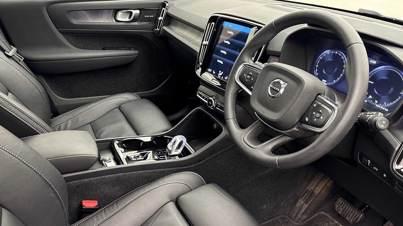 Used Volvo XC40 2023 for sale - 78036103: Photo 9