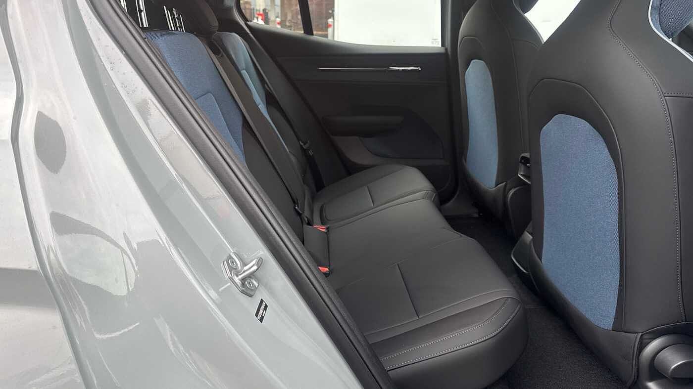 Used Volvo EX30 2025 for sale - 78036068: Photo 8