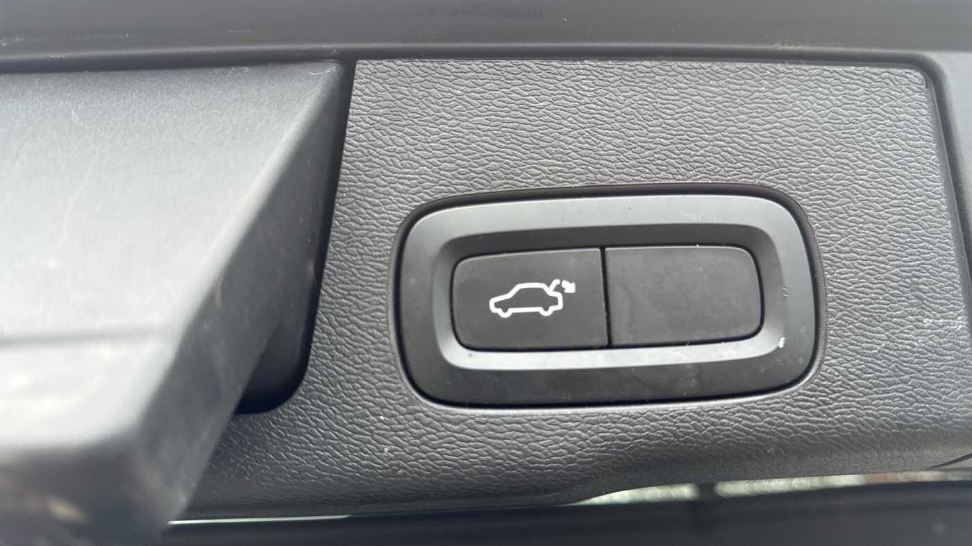 Used Volvo XC60 2022 for sale - 78036075: Photo 30