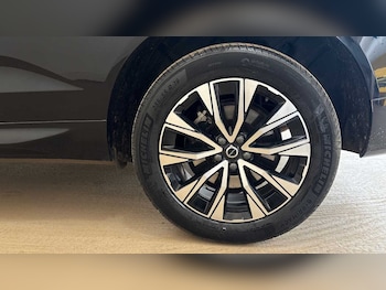 Used Volvo XC60 2025 for sale - 78424017: Photo