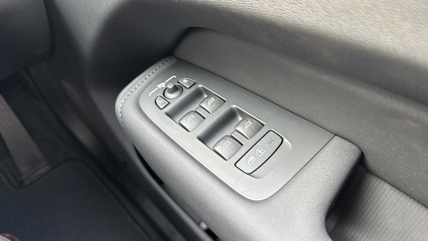 Used Volvo XC60 2025 for sale - 78036053: Photo 22