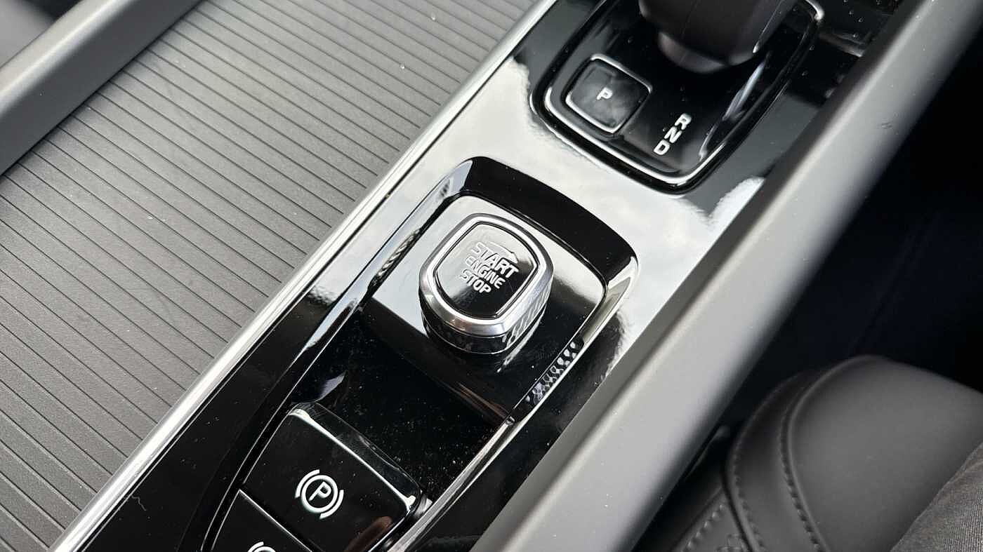 Used Volvo XC60 2025 for sale - 78036053: Photo 24