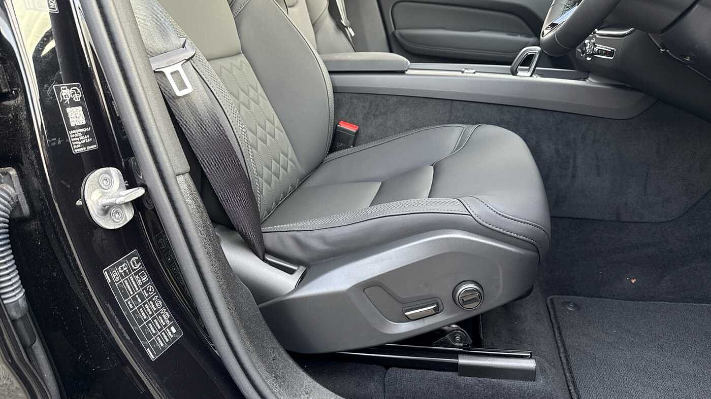 Used Volvo XC60 2025 for sale - 78036053: Photo 26