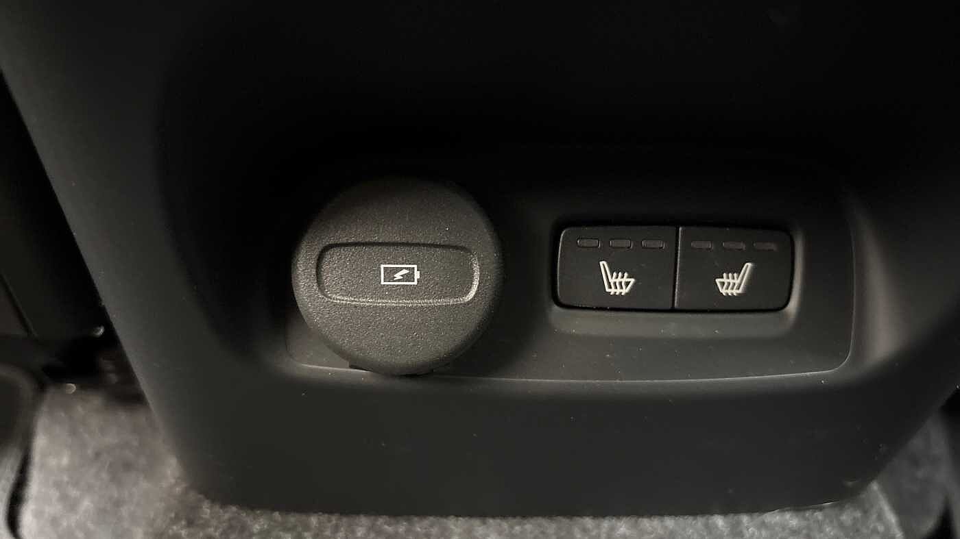 Used Volvo XC40 2024 for sale - 78036063: Photo 17