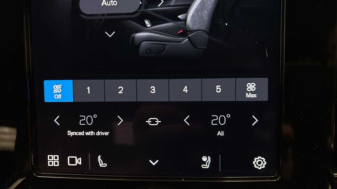 Used Volvo XC40 2024 for sale - 78036063: Photo 40