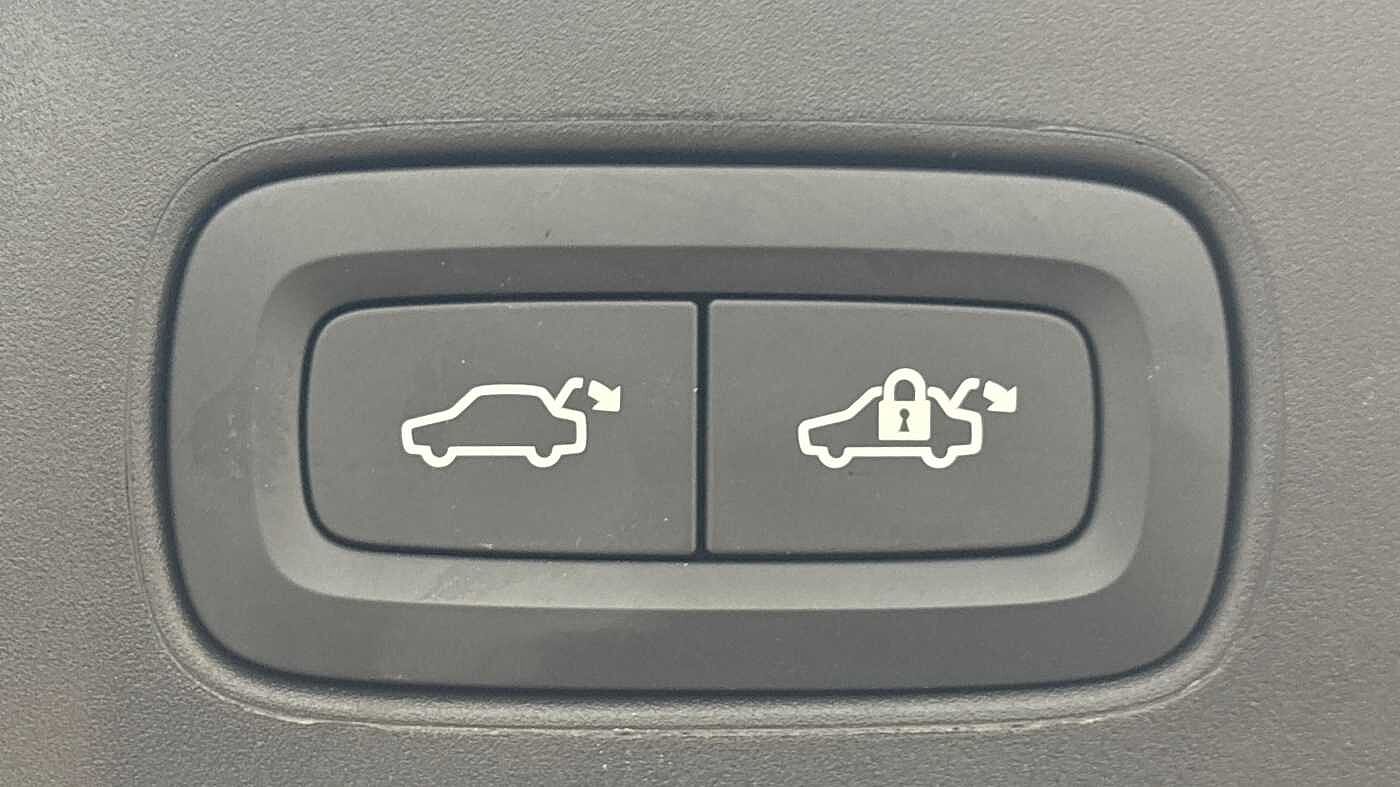 Used Volvo V90 2025 for sale - 78036051: Photo 19