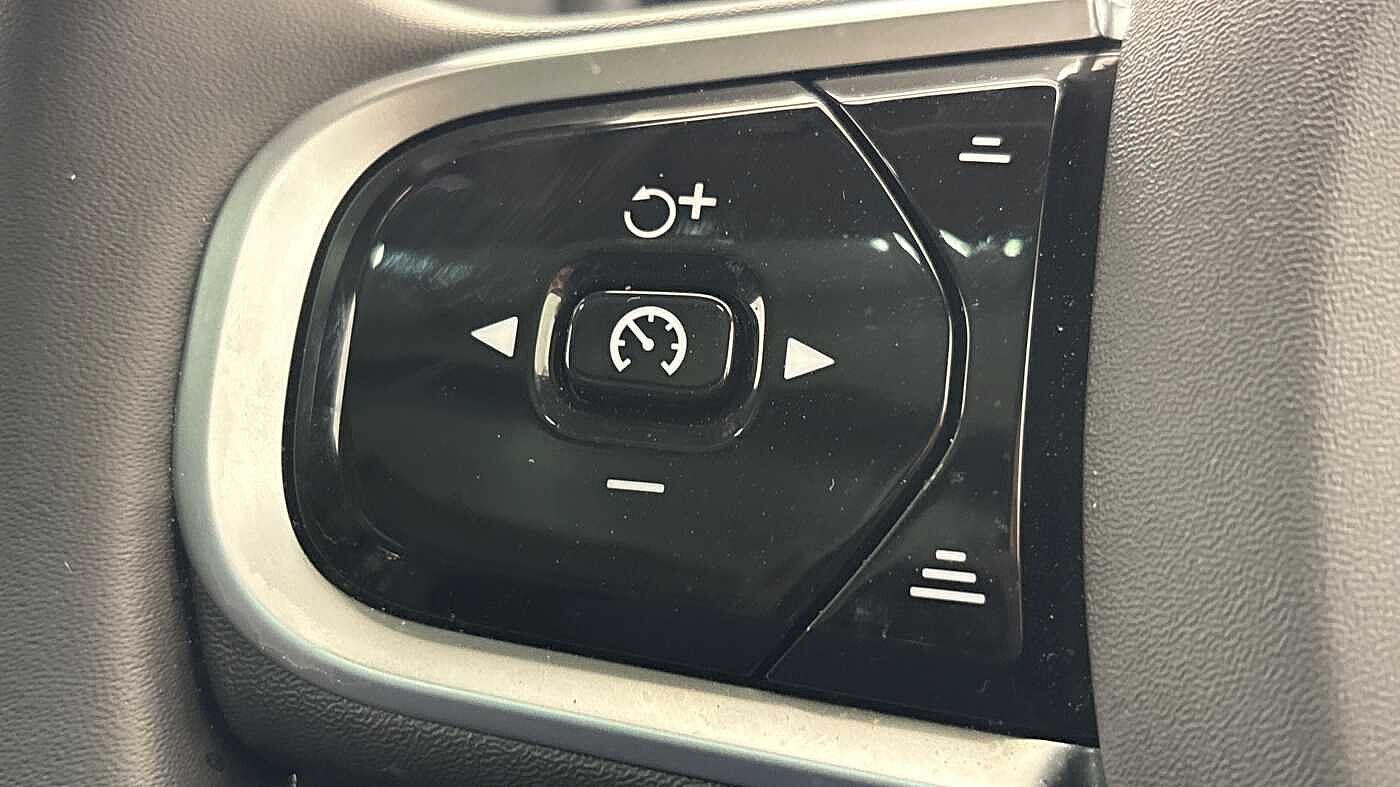 Used Volvo V90 2025 for sale - 78036051: Photo 31