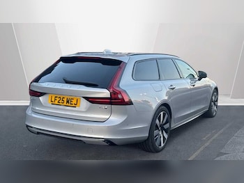Used Volvo V90 2025 for sale - 78036043: Photo